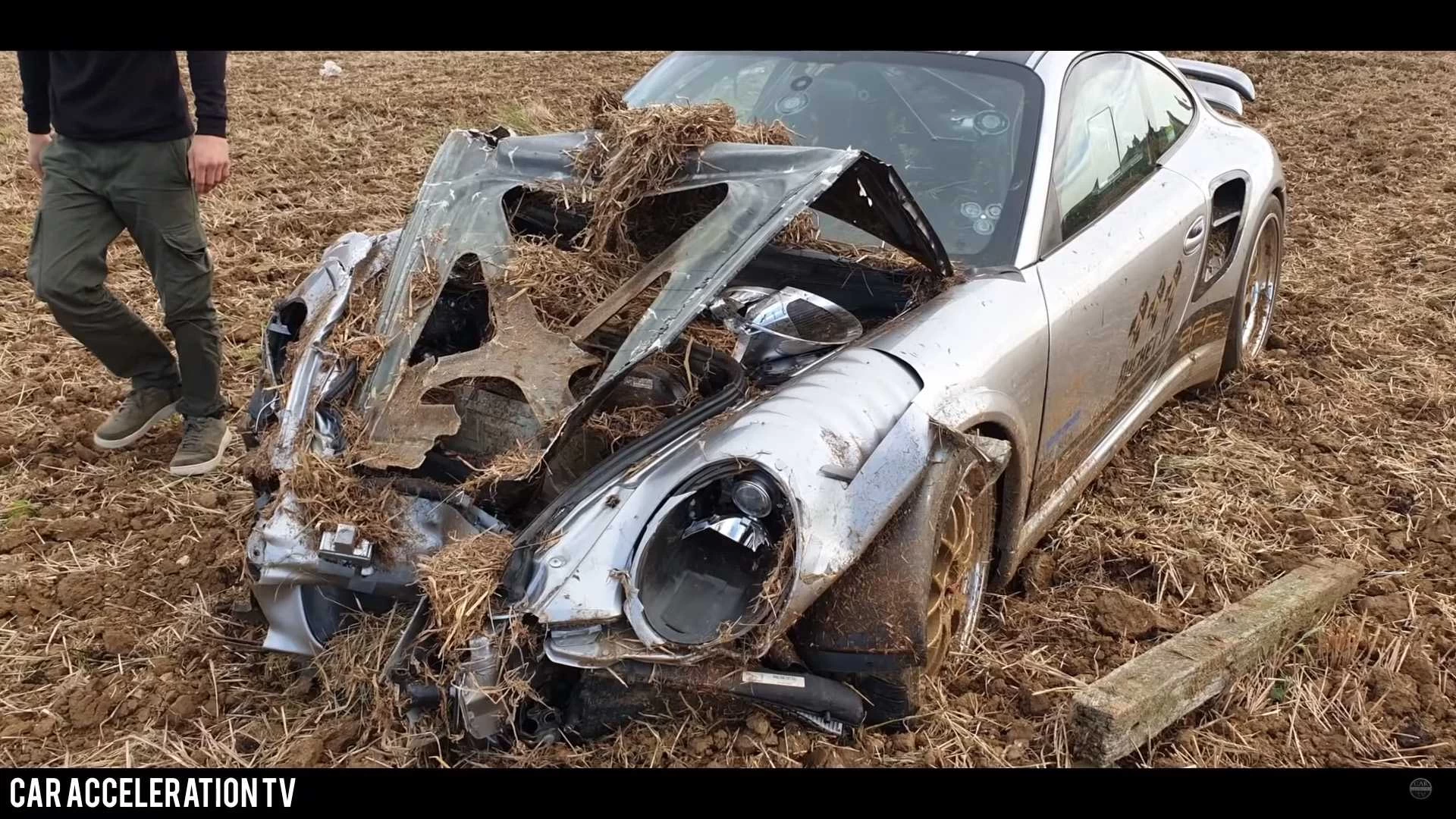 Κατάφερε να πιάσει 365 km/h αλλά μετά δεν μπορούσε να… φρενάρει! (βίντεο)